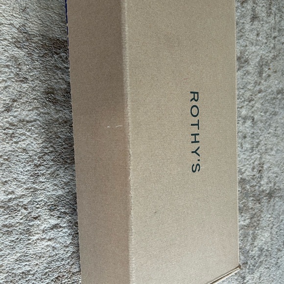 Rothy’s Sneaker Style 006 Vanilla Bean size 10.5 - Picture 3 of 5